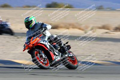 media/Jan-08-2022-SoCal Trackdays (Sat) [[1ec2777125]]/Turn 4 (1145am)/